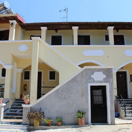 شقة Marina 1990 آغيوس غيوريوس باغون