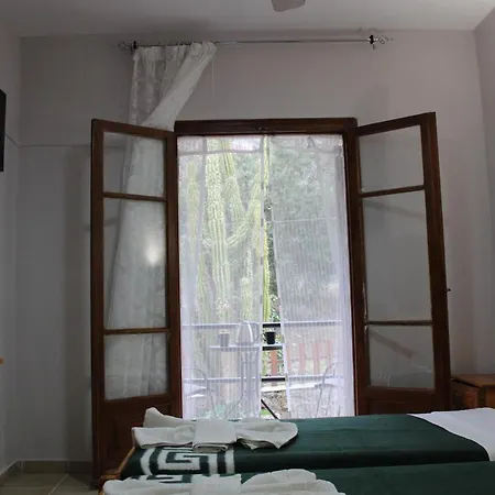 Marina 1990 Apartament Agios Georgios Pagon