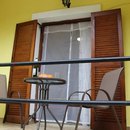 Apartamento Marina 1990 Agios Georgios Pagon