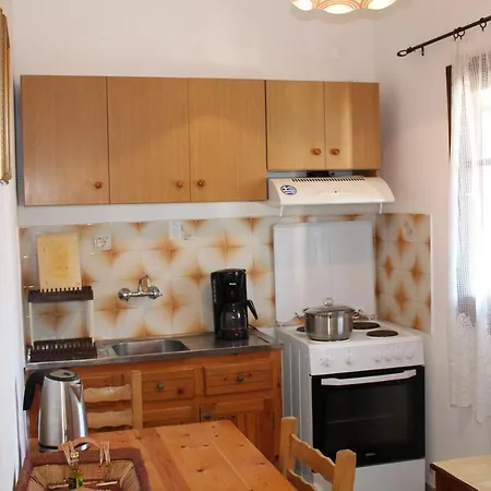 Marina 1990 * Agios Georgios Pagon